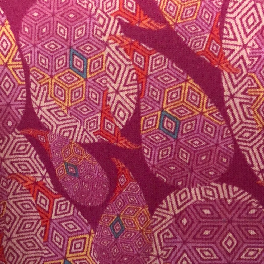 Lula Roe Sara - Picture 3 of 4